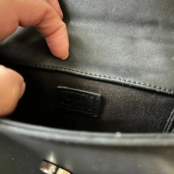 Urban Outfitter Lilly mini crossbody bag Black - Picture 2 of 6